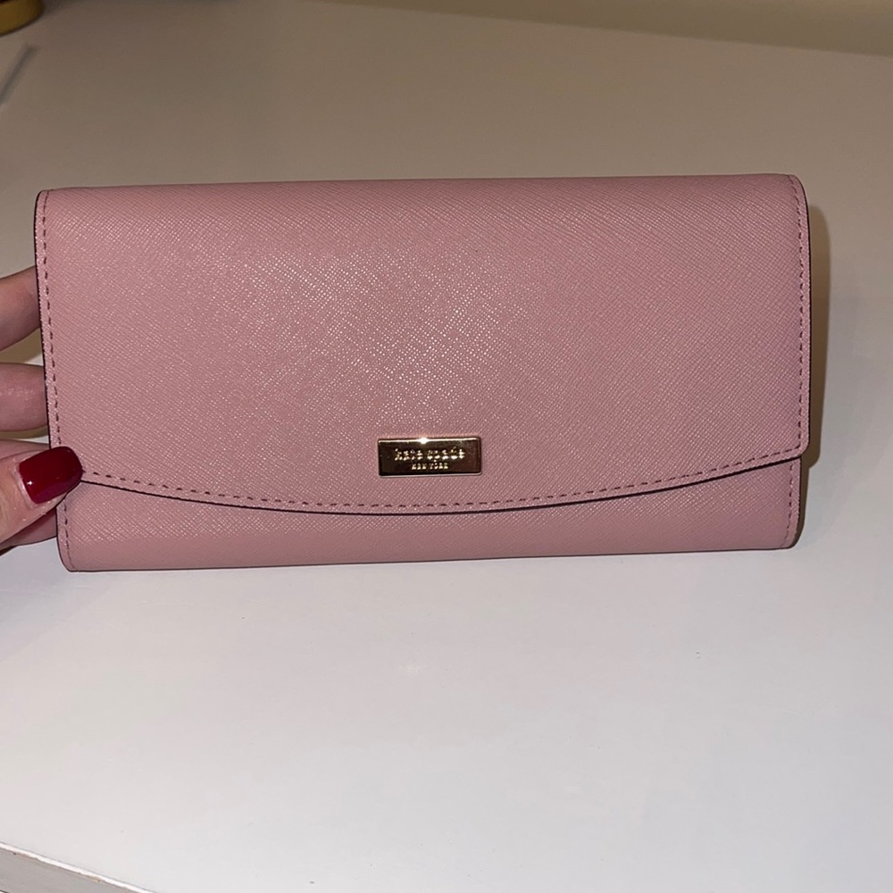 Kate Spade Wallet 7 x4  " light plum